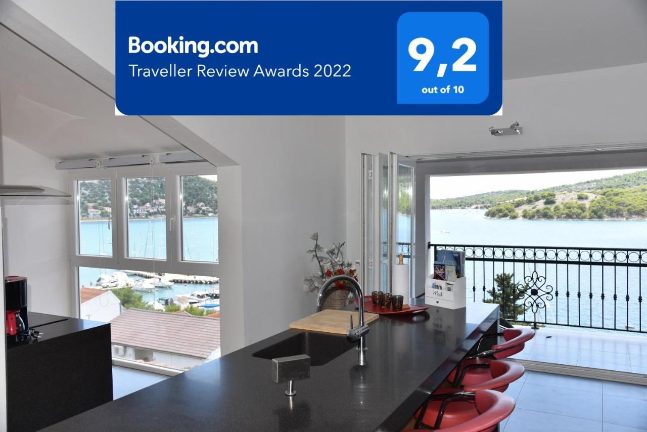 Villa Pina Appartment Chantos Tisno Εξωτερικό φωτογραφία