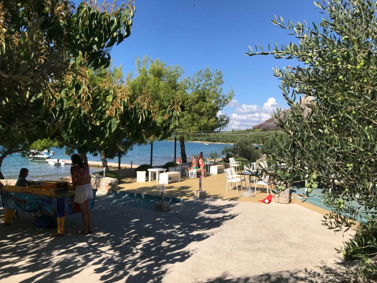 Villa Pina Appartment Chantos Tisno Εξωτερικό φωτογραφία